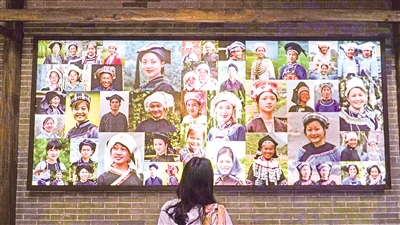 8月24日,記者來到廣西民族博物館,見到這幅展現(xiàn)各民族笑臉的照片。廣西擁有壯、漢、瑤、苗、侗、仫佬、毛南、回、京、彝、水、仡佬12個世居民族,少數(shù)民族人口占廣西總?cè)丝诘?9%。